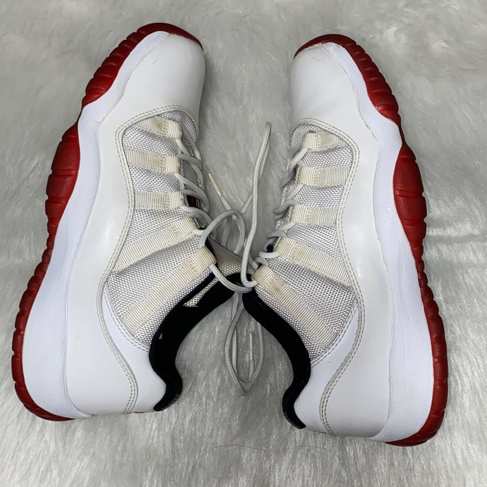 Nike Jordan 11 retro low top white red size 7 youth shoes